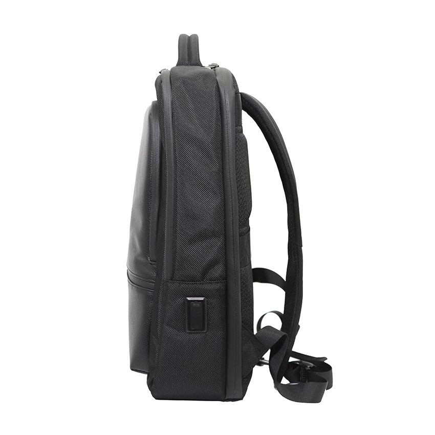 Computer backpack with USB interface
